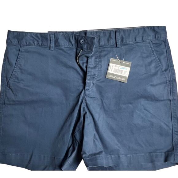 Eddie Bauer Womens  Mid-rise Rise Boyfriend Legend Wash Stretch Shorts Sz 10 - Picture 1 of 14